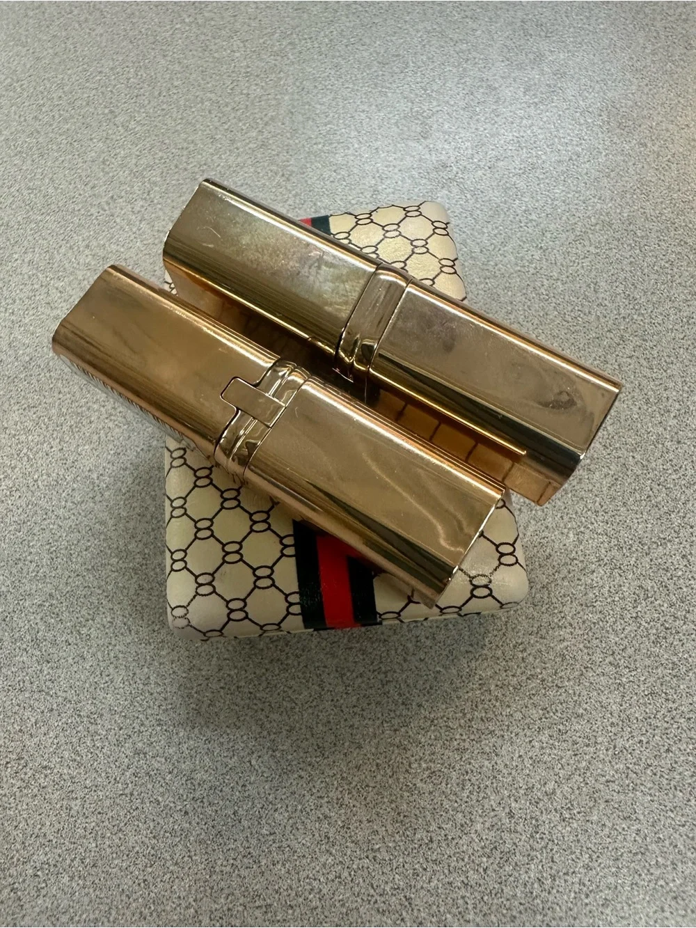 L’Oréal lipsticks two